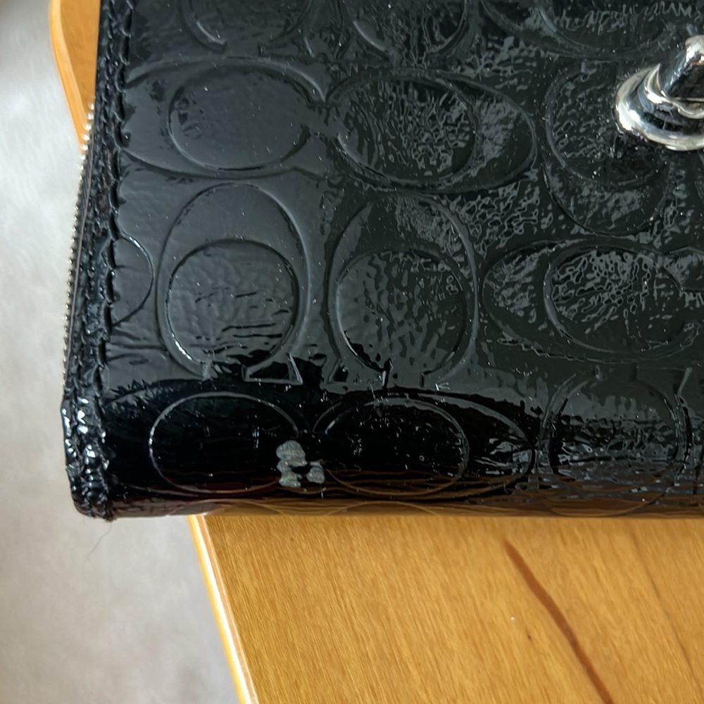 Coach embossed pattern leather zippered wallet with turn lock - Picture 8 of 13